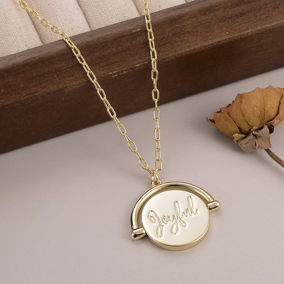 European and American letter fashion pendant, niche round English collarbone chain, versatile for women, light luxury, diamond-encrusted, personalized factory wholesale pic 41