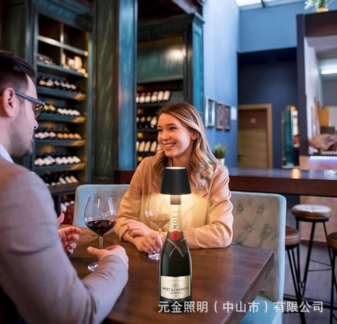 LED酒瓶充电台灯床头高级感创意酒吧小夜灯瓶盖氛围灯餐厅酒头灯详情10