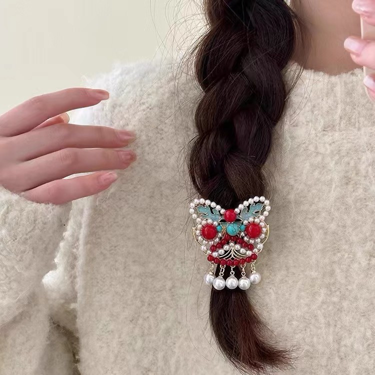 New Chinese-style New Year lion dance tassel hair clip for girls, festive and cute side bangs clip for babies, Hanfu headwear pic 6