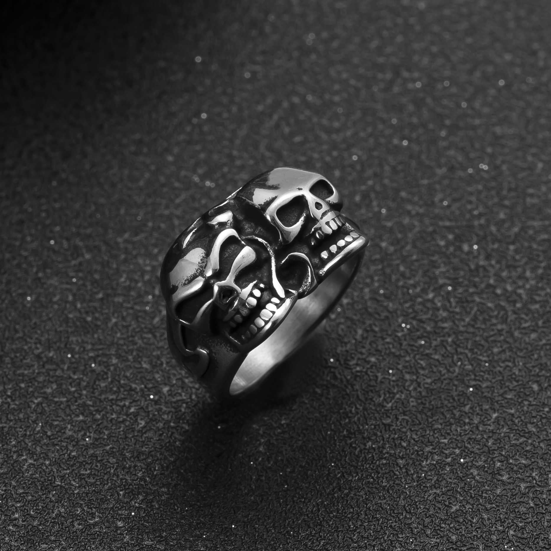 跨境新品不锈钢饰品个性朋克风男士指环铸造骷髅头钛钢戒指批发厂详情14