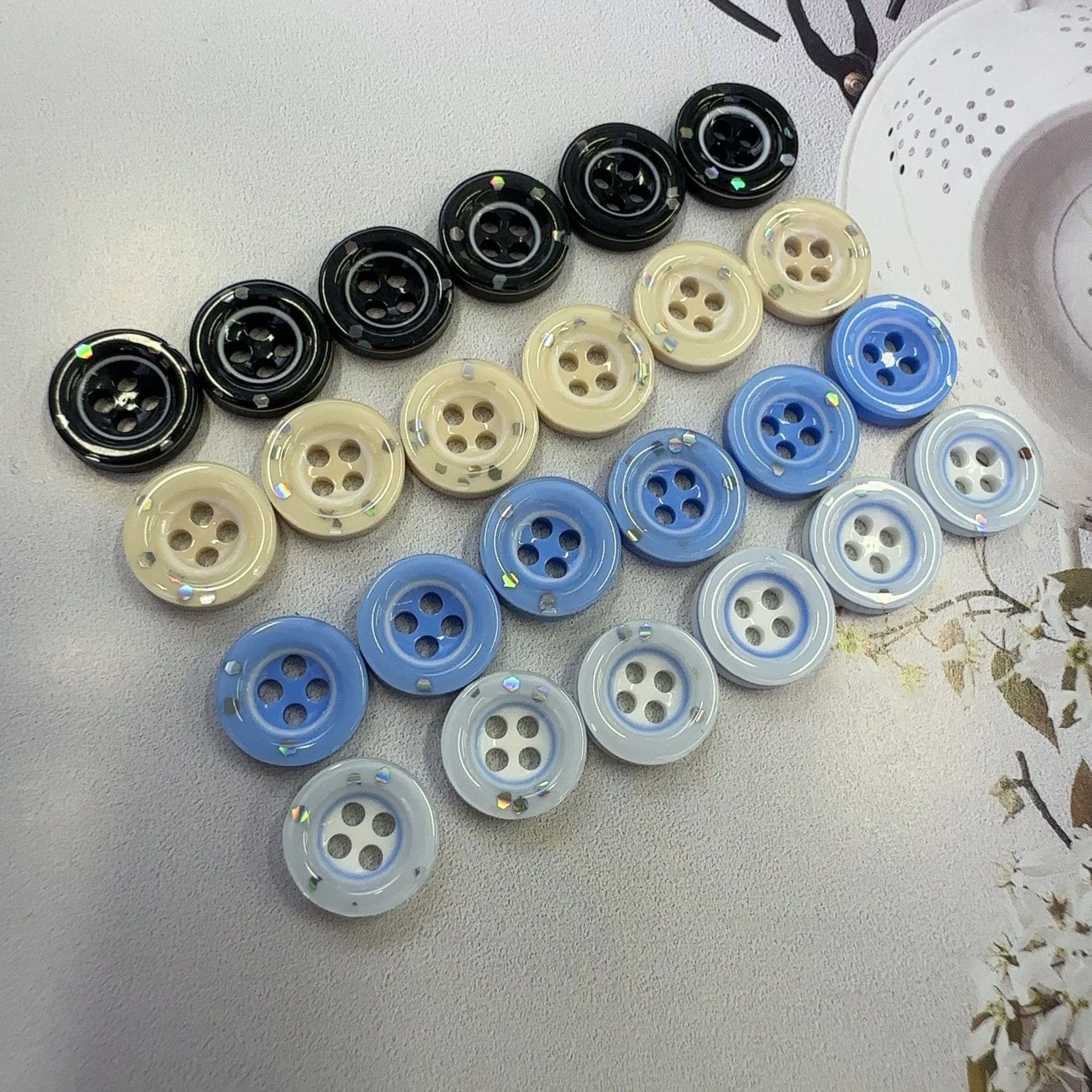 Junkai Four-Eye baby Blue frame Fine Flash cute button sewing baby clothes diy Hair band bracelet Pendant button pic 5
