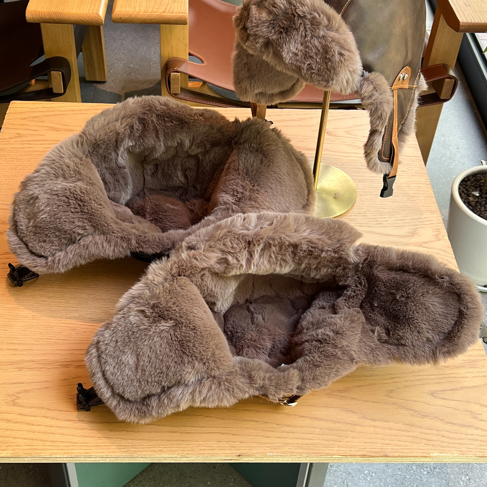 New leather windproof star Lei Feng hats for men and women, warm outdoor retro thickened Northeast flight hats pic 5