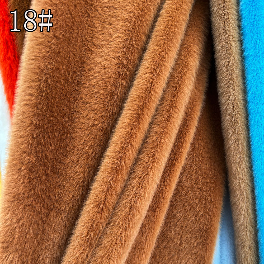 新欧貂毛绒抱枕热水袋布料高低毛仿貂毛现货纺织皮革针织绒布详情5