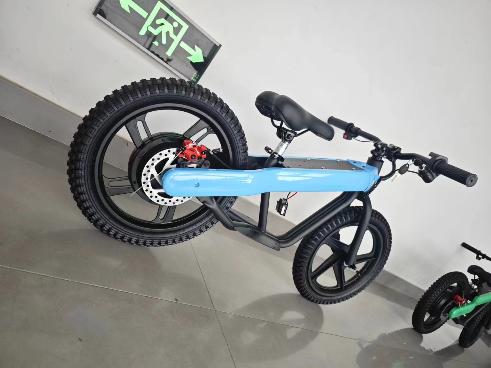 儿童电动车滑步车平衡车Balance Bike Ride On Toys Kids scooter详情146