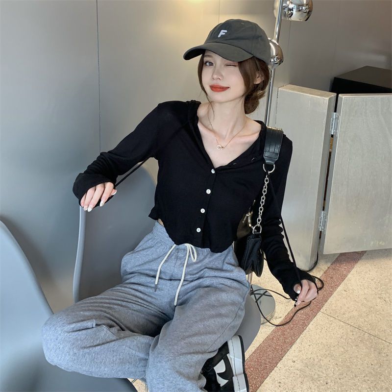 软糯连帽长袖开衫短外套女2023新款秋季懒惰风修身短款打底衫上衣详情5