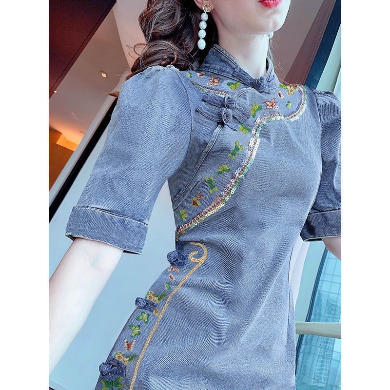 A new retro Chinese style button-up cheongsam improved version of a young and trendy dress for girls pic 2