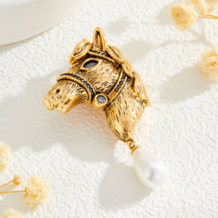 A light luxury and high-end two-color gold zodiac horse brooch, a business-style outfit that leads to success. Exquisite brooch, suitable for both men and women pic 6