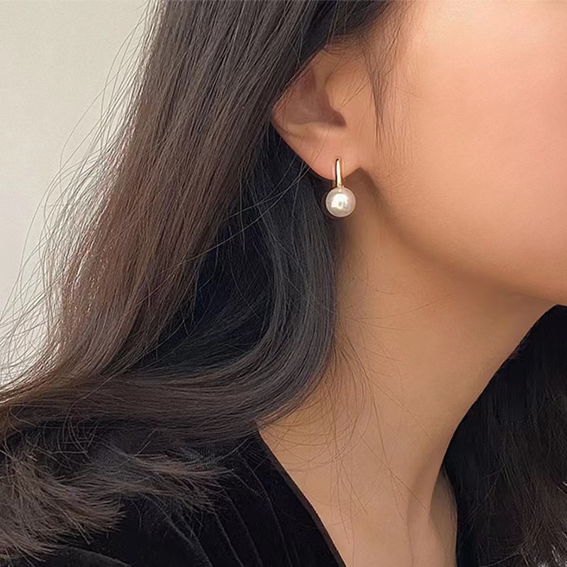 High-end, simple pearl stud earrings for women, fashionable and trendy niche earrings, versatile and suitable for commuting, wholesale of stud accessories pic 6