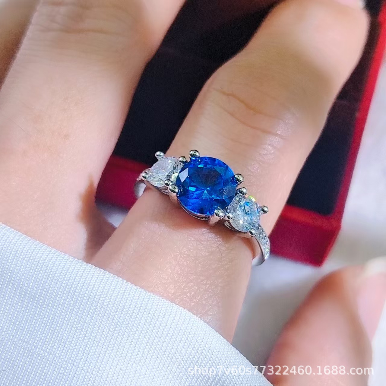 热卖珠宝首饰2克拉圆形培育鸽血红红宝石开口戒指女时尚彩宝戒指详情4