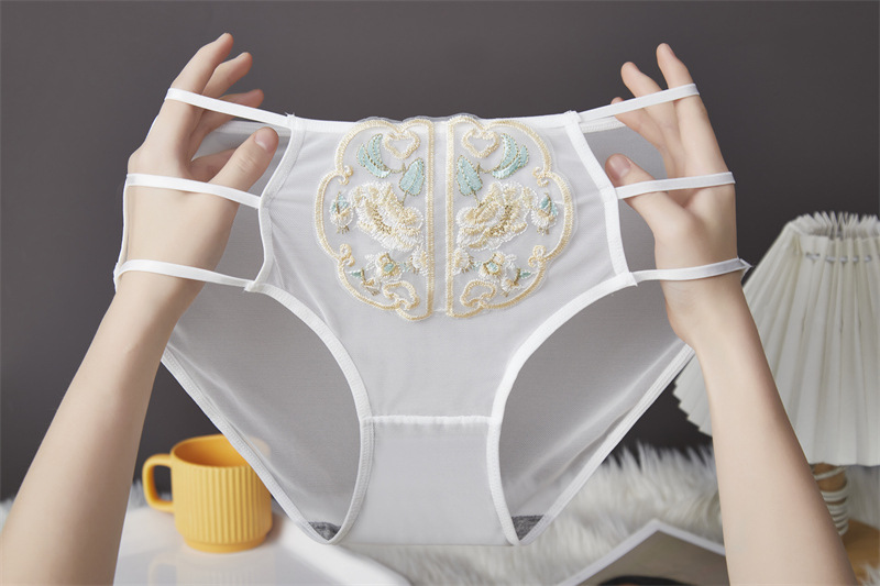 新潮国风女士性感内裤细腻网纱拼优雅时尚刺绣细带中腰内裤女7615详情3