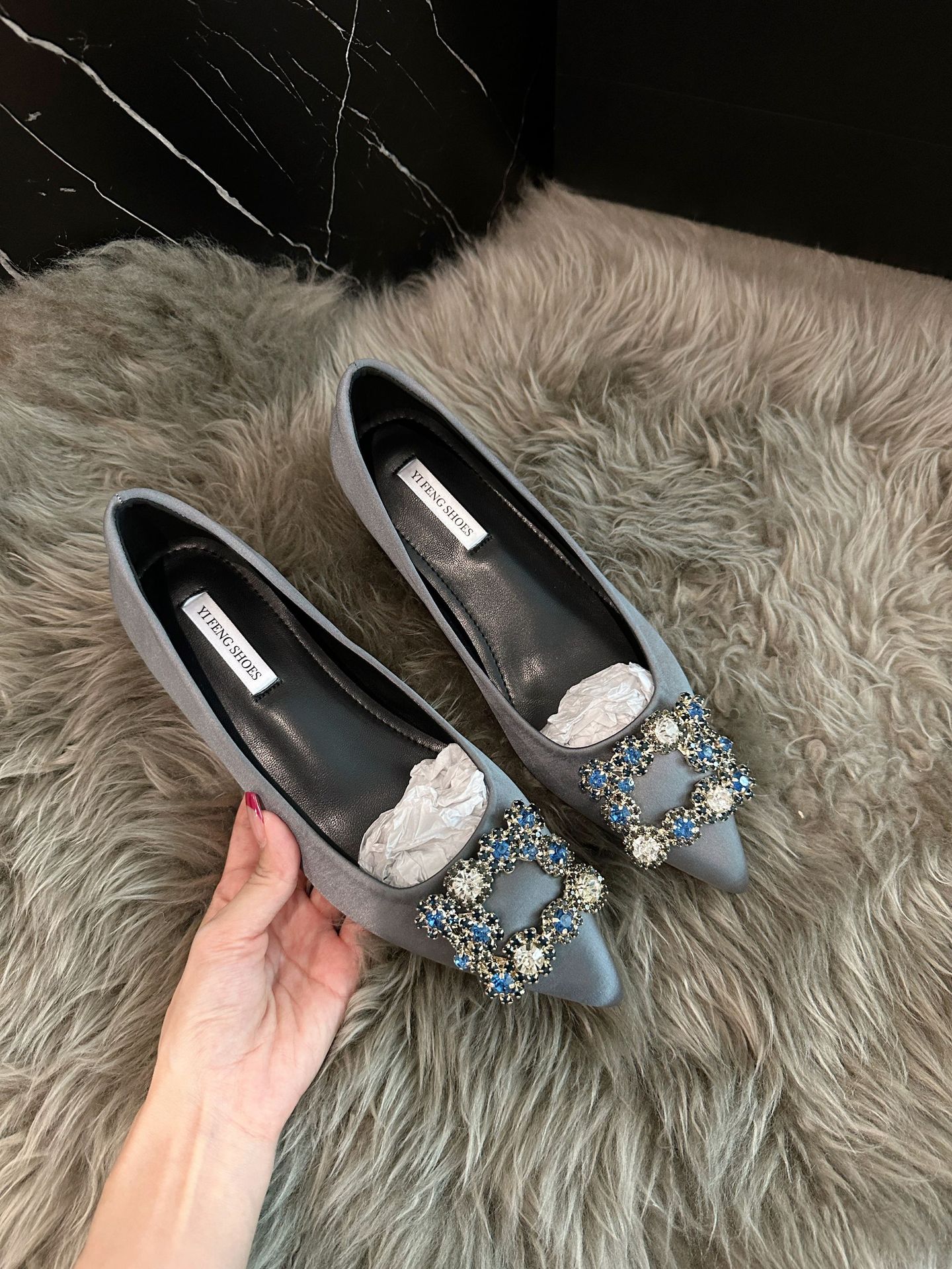 增高5cm气质雪花钻方扣尖头缎面法式浅口单鞋婚鞋气质通勤鞋详情5