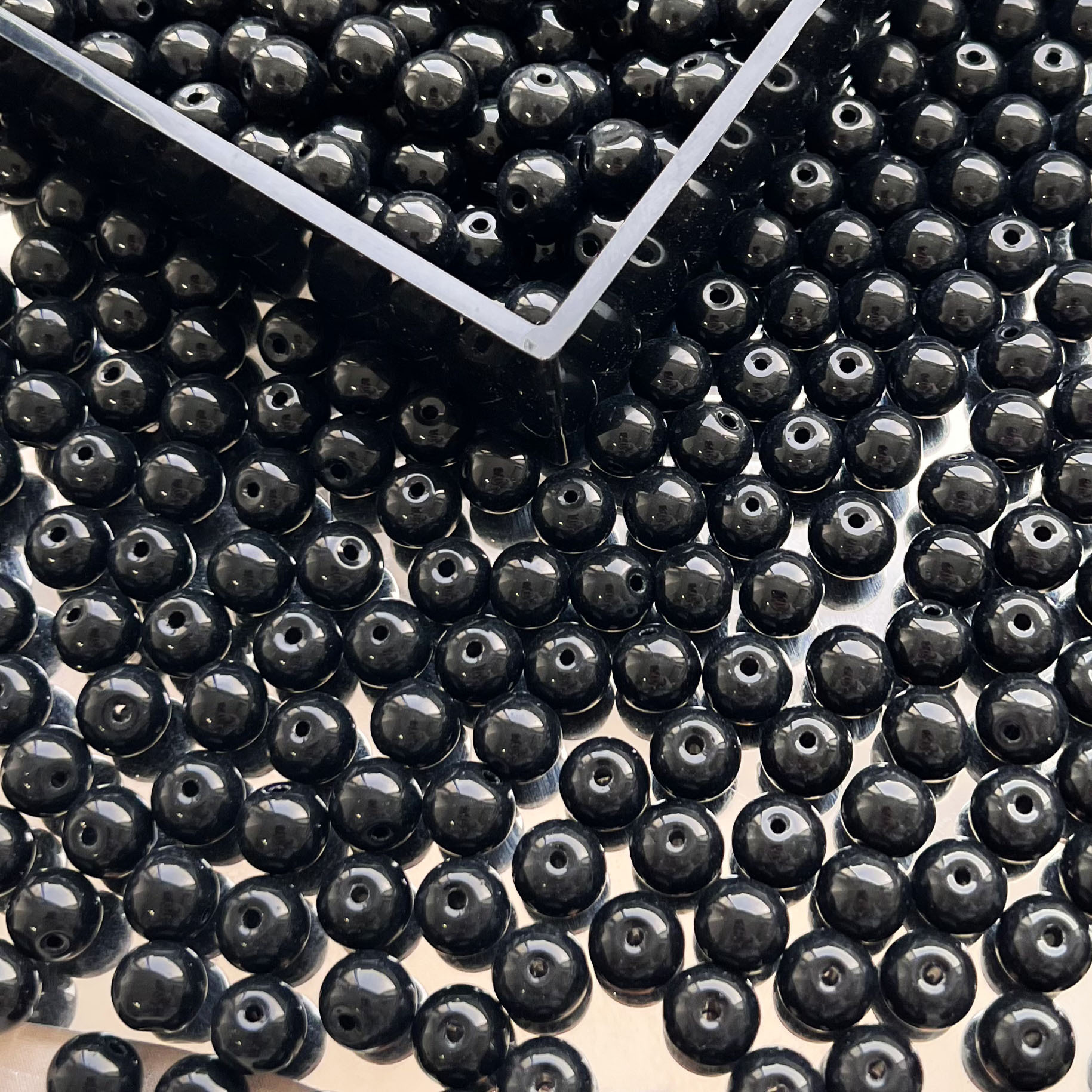 Solid-color glass beads, handcrafted DIY bracelets, necklaces, mobile phone chains, beaded hairpins, decorative glass bead accessories pic 10