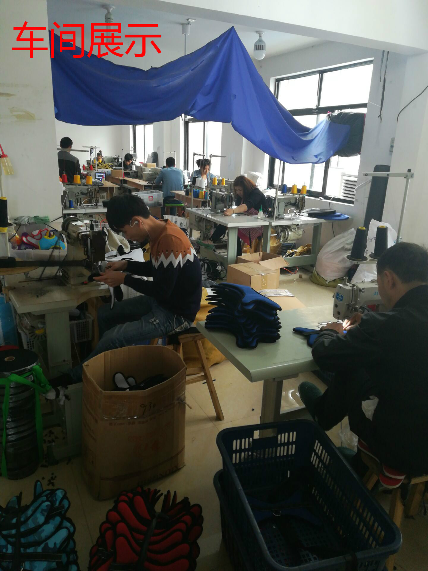 宠物包斜挎外出便携包狗狗胸前宠物背包透气宠物单肩包斜挎包批发详情23
