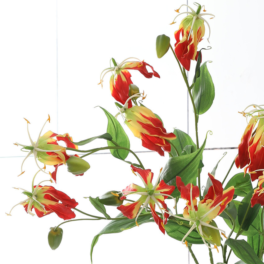 Artificial flowers, flame lilies, artificial flowers, Jialan modern home decoration model room, wedding photography, silk flowers, cross-border wholesale, artificial plants pic 1