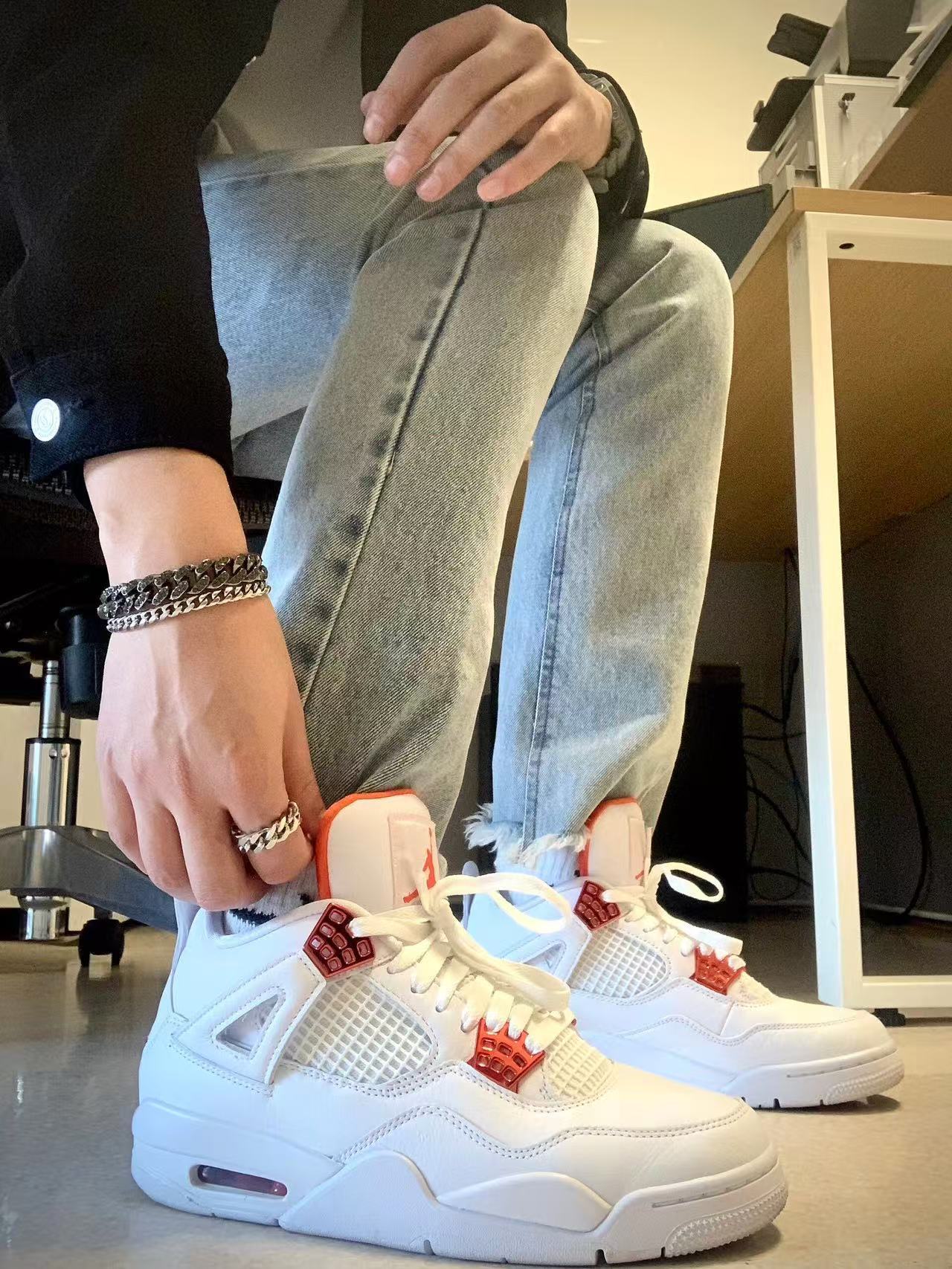 乔丹男子轻便AJ板鞋冬季皮面平底中帮动鞋篮球鞋迷你鞋模摆件潮流详情3