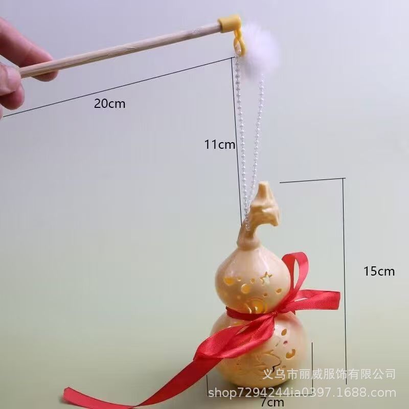 新款儿童手提发光葫芦灯笼 镂空发光 节日活动装饰礼品批发详情2