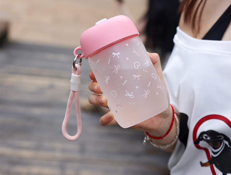 Cute Rabbit Master. Original InS-style glass water cup with heat-resistant cup sleeve and double-drinking straw. Ins-style heat-resistant water cup pic 12