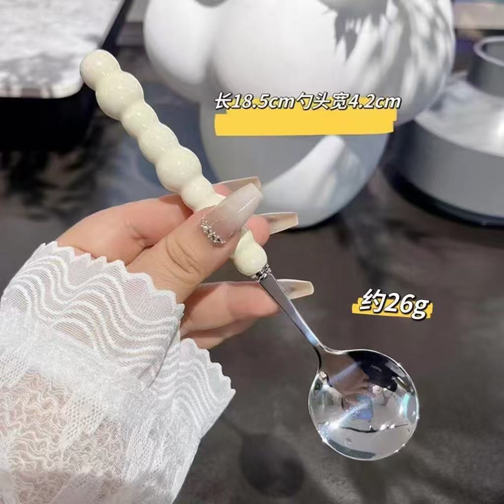四色珍珠不锈钢勺子仿陶瓷手柄家用餐勺高颜值耐高温圆勺调羹批发详情4