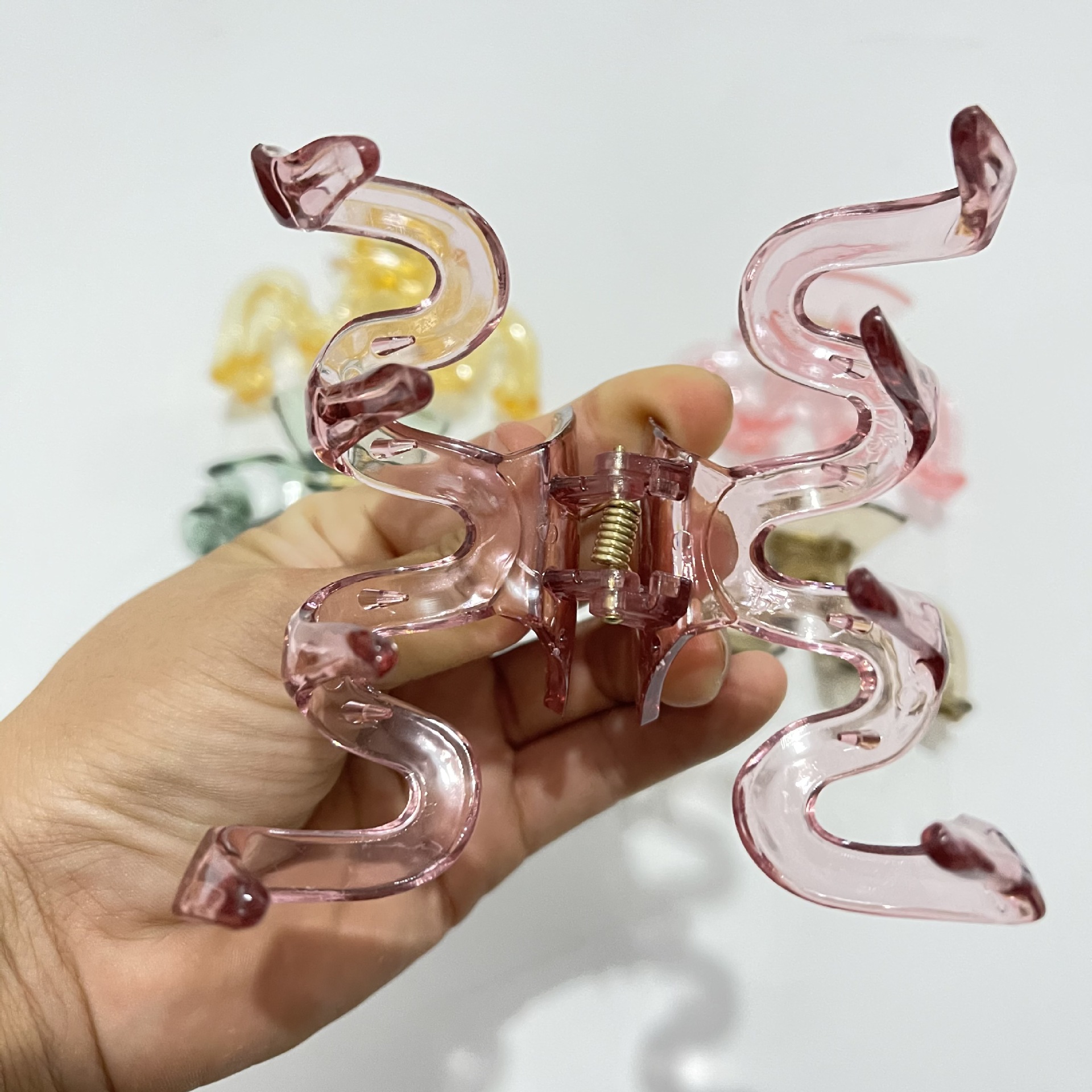 【 Zone 1-7 】M Crystal Gripper 12/ pack, Crystal plastic transparent Gripper, gripper, fashionable and trendy gripper, hair gripper 1 yuan supply, Korean version gripper 2 yuan supply pic 3