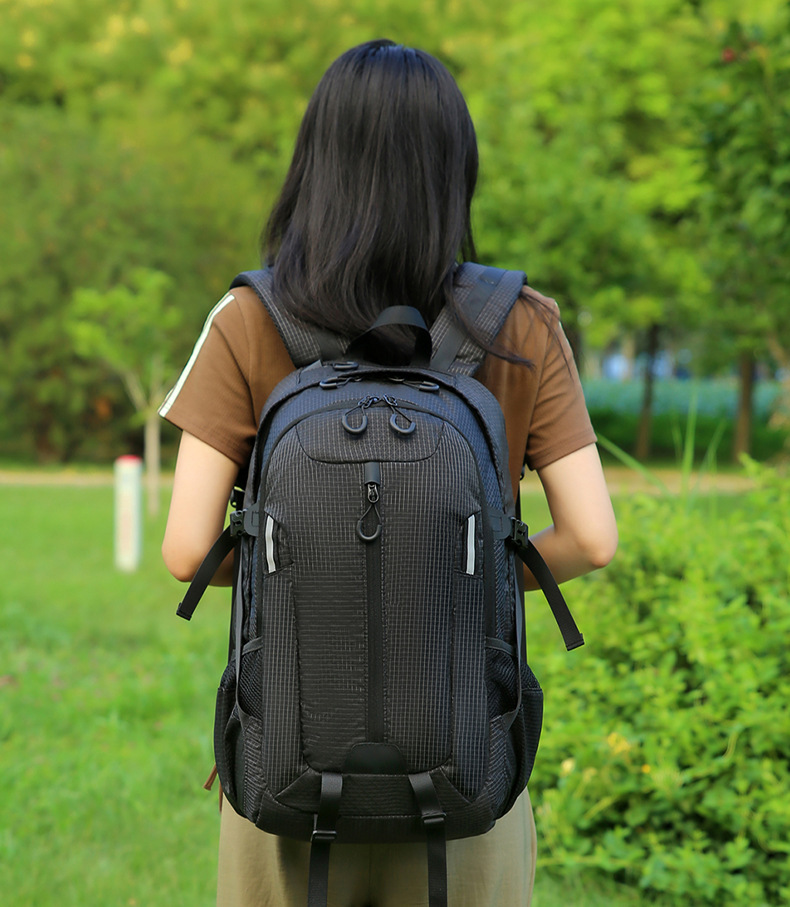 Cross-border large-capacity outdoor bags, mountaineering backpacks, water-resistant travel bags, skiing, camping and hiking sports backpacks pic 18