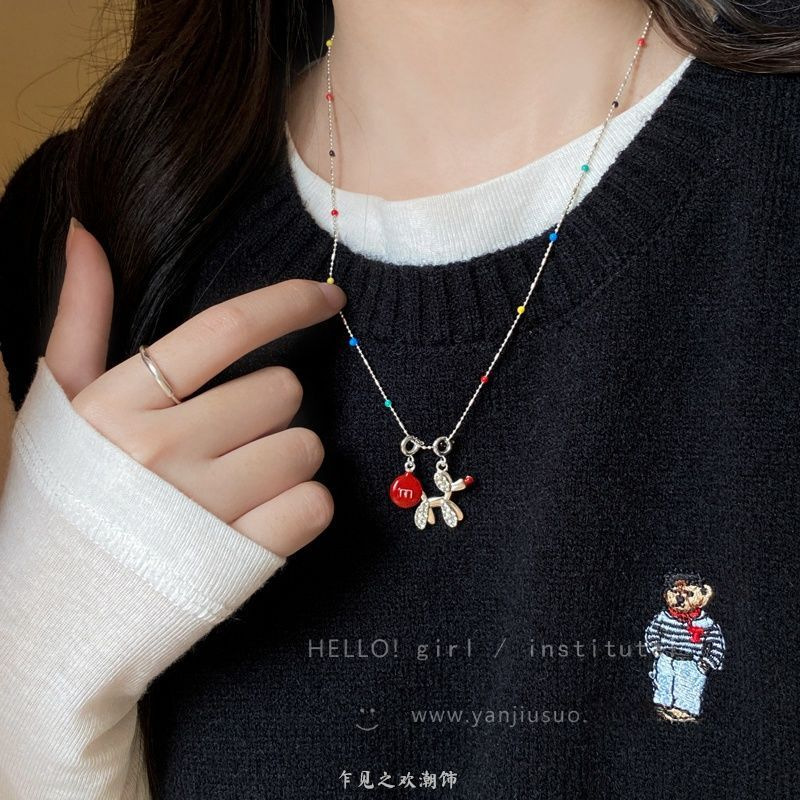 敲可爱!红色m豆气球狗吊坠项链女2025新款春夏高级感卫衣链配饰详情2