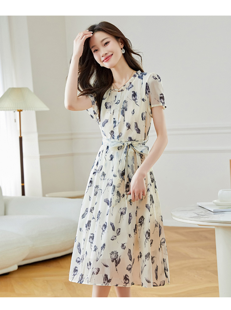 夏季短袖连衣裙女2025新款夏季爆款女装气质碎花裙雪纺中长款裙子详情19