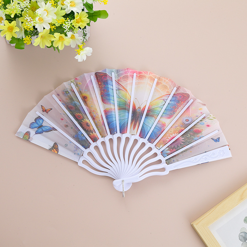 A classic Lolita lace folding fan cheongsam fashion show photo with the same style as Douyin. A dark-themed retro fan. A lady holding a fan pic 7