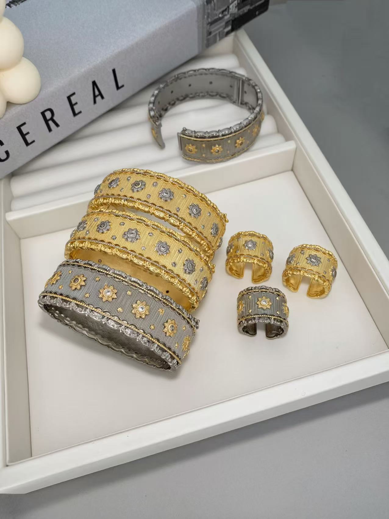 Medieval court-style brushed craftsmanship, high-end vintage cloche ring bracelet, fashionable, exquisite and trendy set pic 3