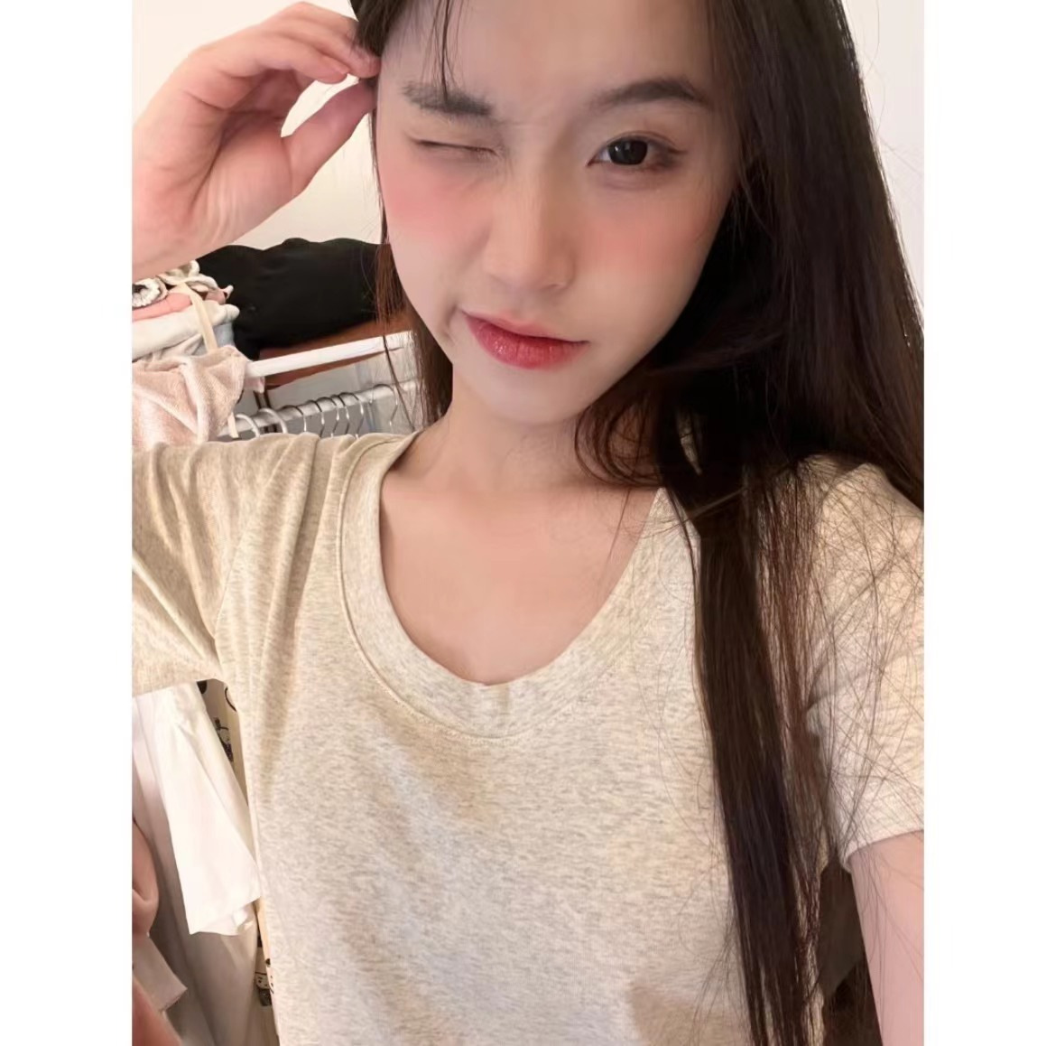 美式纯棉辣妹修身短袖内搭2025新款圆领正肩港味上衣设计感T恤女详情5
