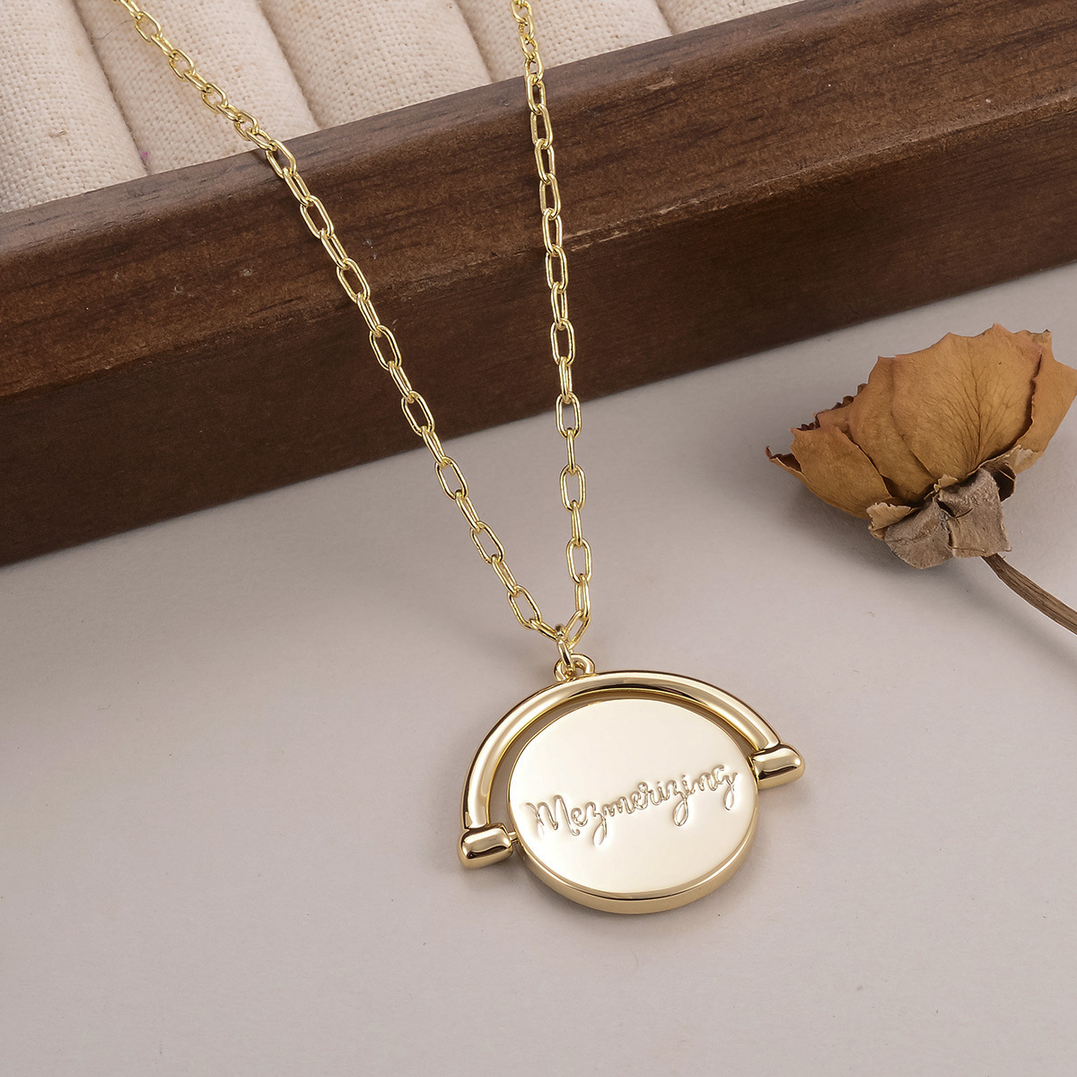 European and American letter fashion pendant, niche round English collarbone chain, versatile for women, light luxury, diamond-encrusted, personalized factory wholesale pic 43