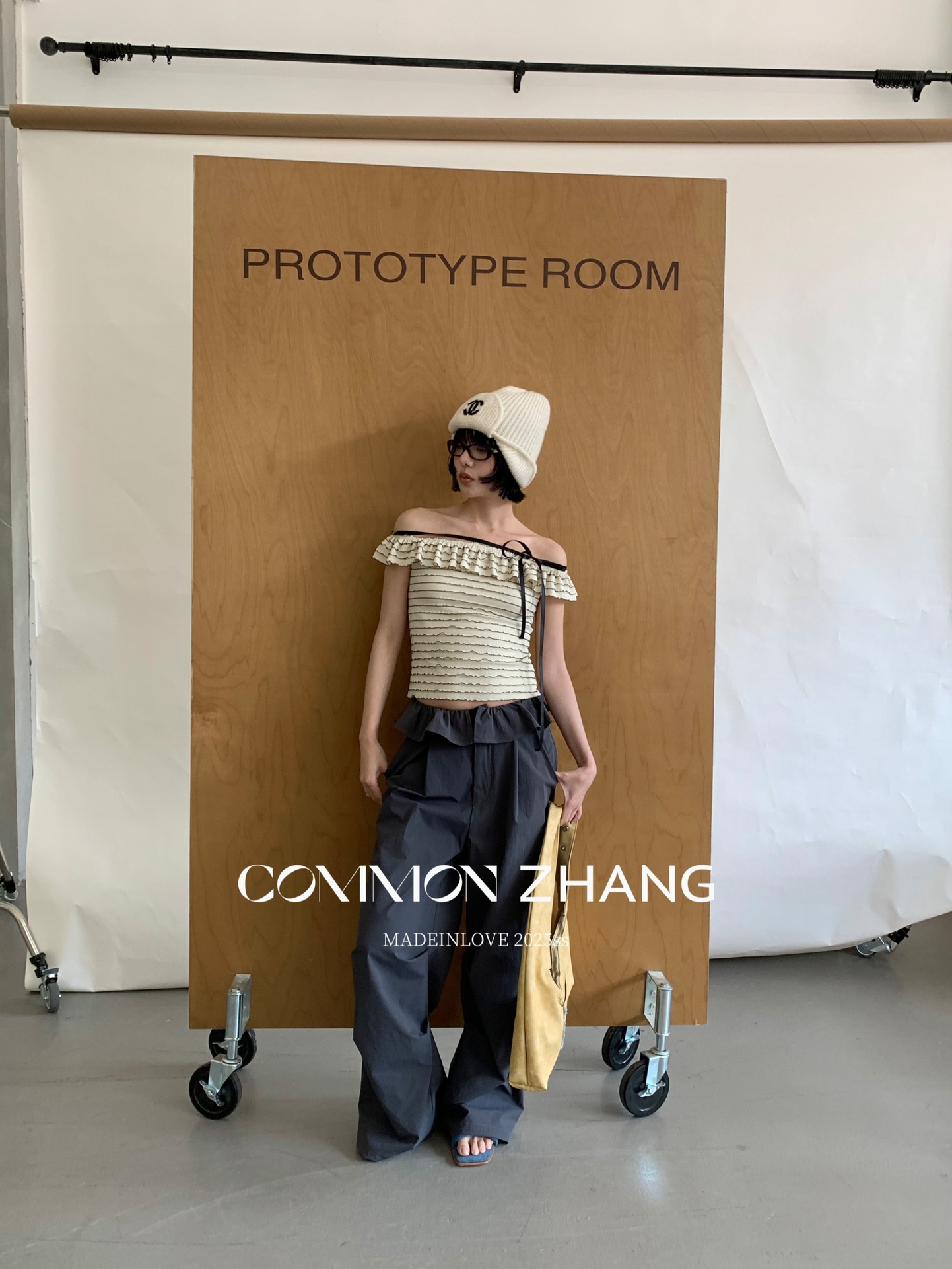 CZ ZHANG Summer French lace one-shoulder off-the-shoulder, contrasting color striped waist-cinching slim shirt B23795 pic 39