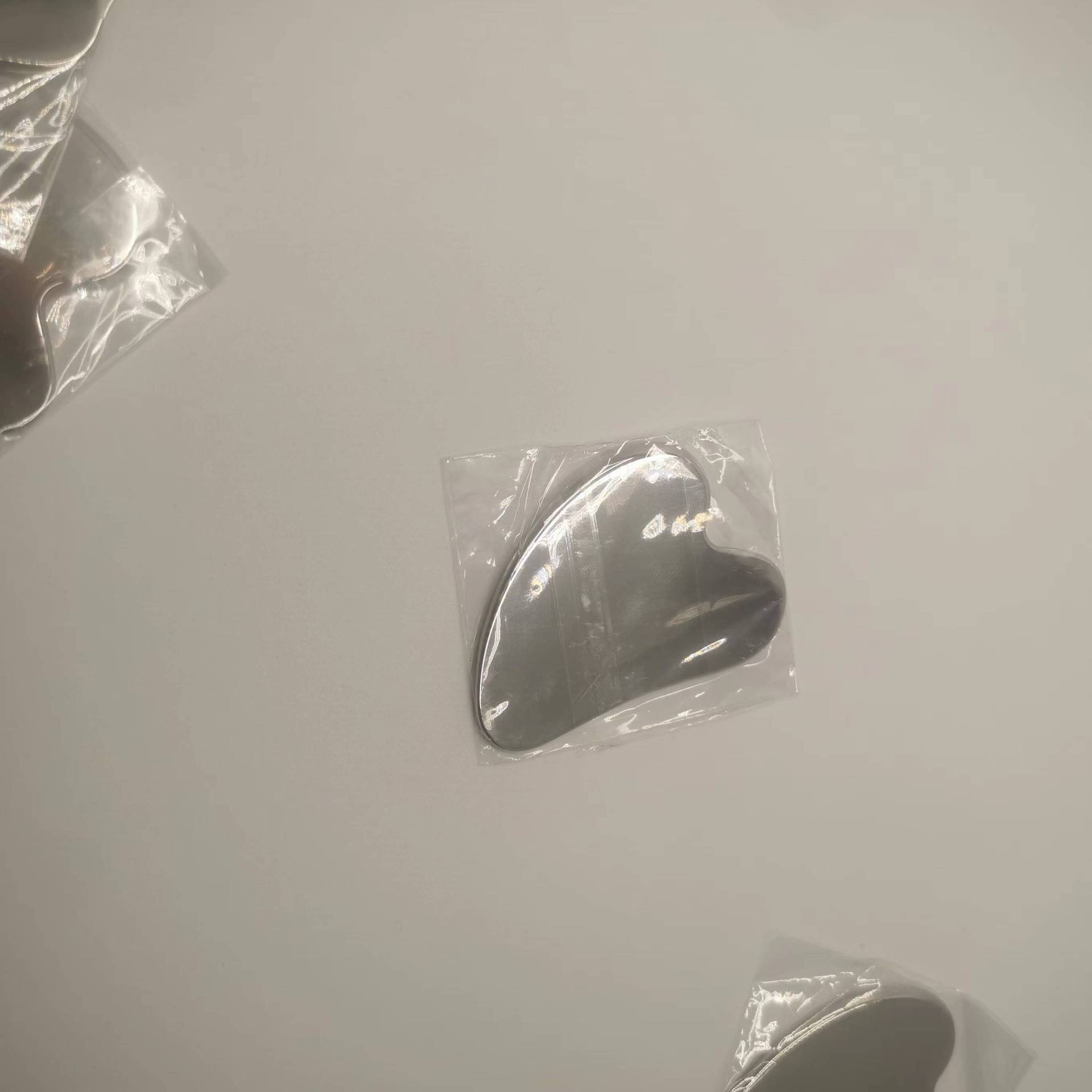刮痧板不锈钢刮痧金属脸部心形提拉手指板大号紧致片按摩工具肩颈详情15
