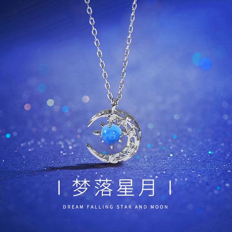 New trendy star moon necklace for women, with a light luxury and niche design sense on Instagram. Star moon pendant collarbone chain pic 1