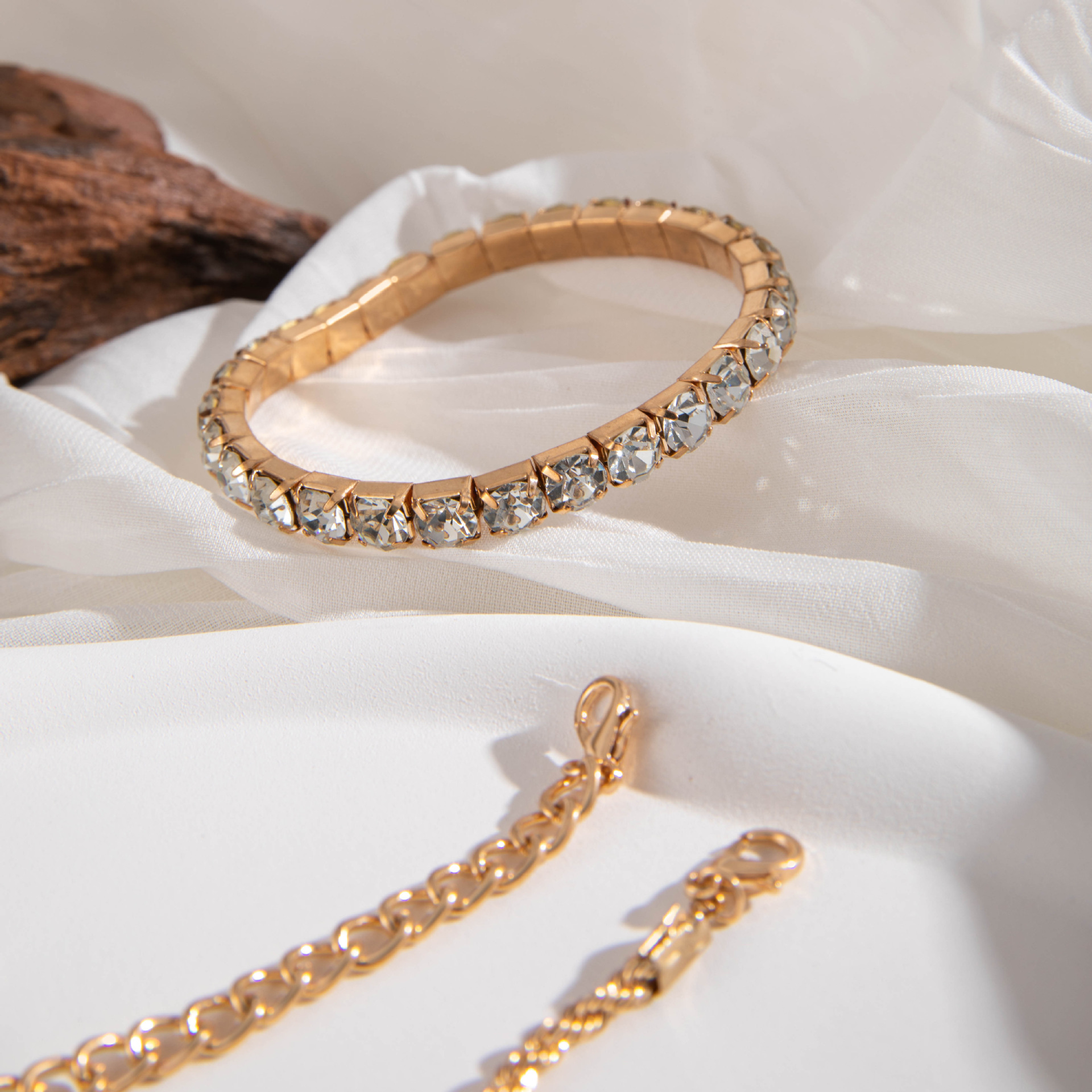 欧美跨境饰品 复古个性麻花手链仿宝石夸张朋克手镯手链4条装批发详情3