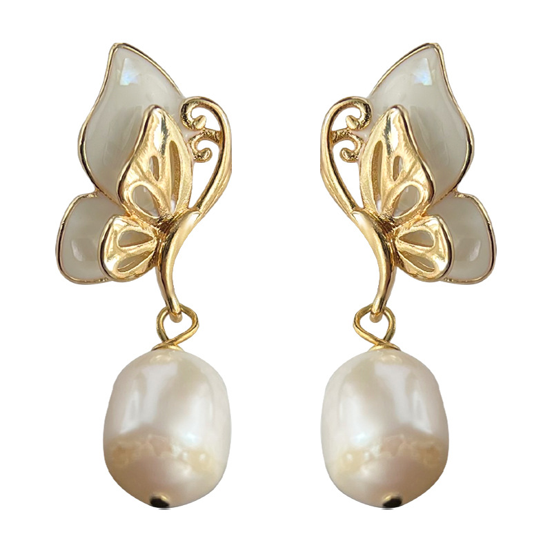 Freshwater pearl French elegant butterfly handcrafted design, small commuter light luxury style earrings, factory earring accessories pic 9