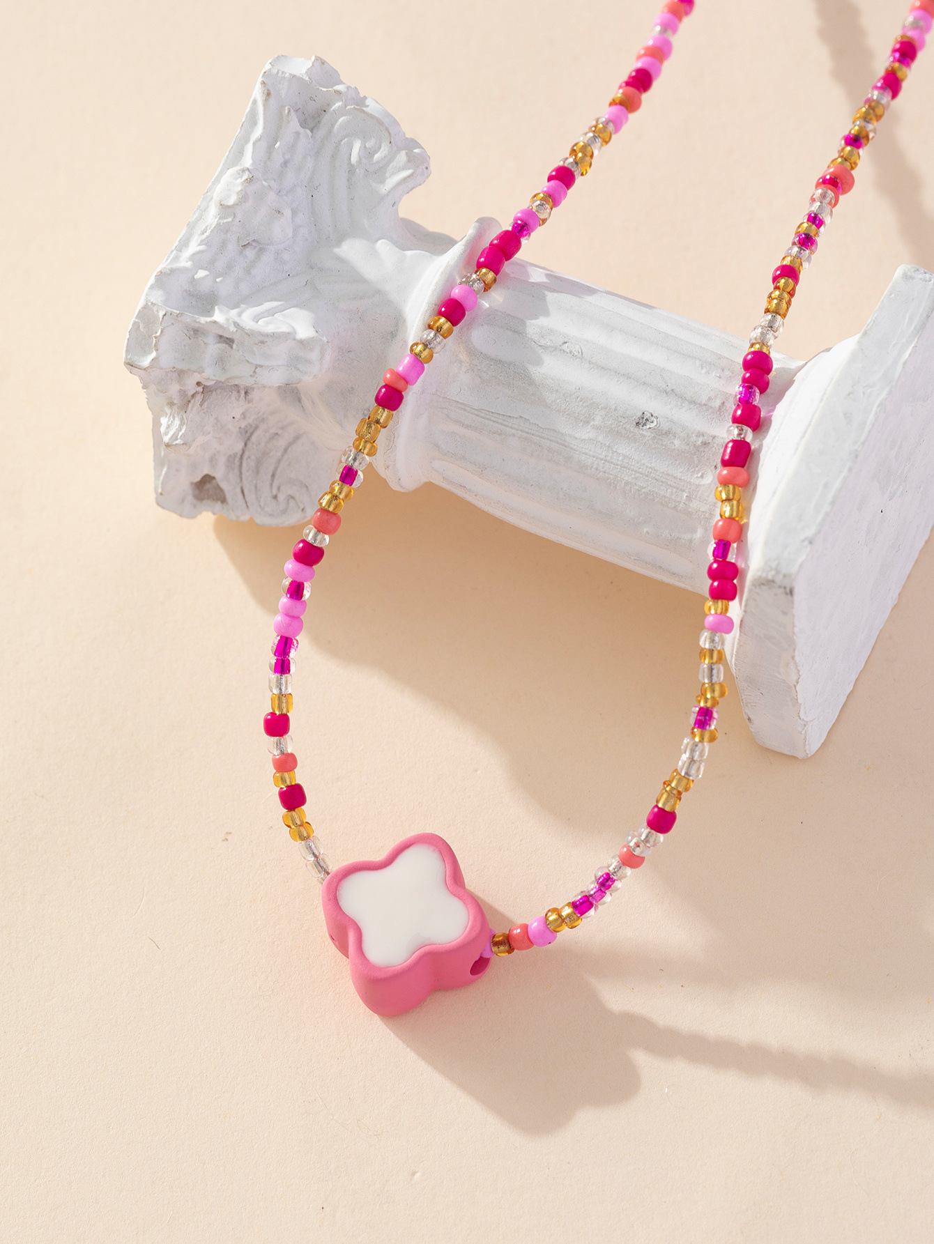 Colorful candy four-leaf flower rice bead beaded necklace, with a unique little Chanel style, sweet and elegant, high-end design, collarbone chain for women pic 11