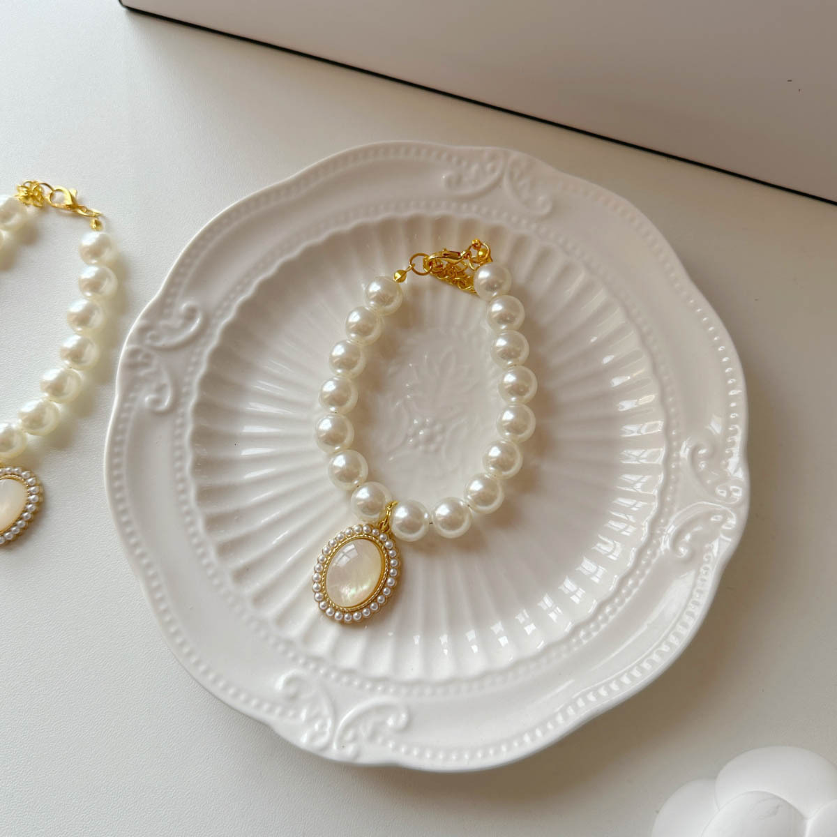 Pet necklace, cat pearl collar, dog neck collar, neck chain, retro heart-shaped pendant, cute cat and dog neck accessories pic 18