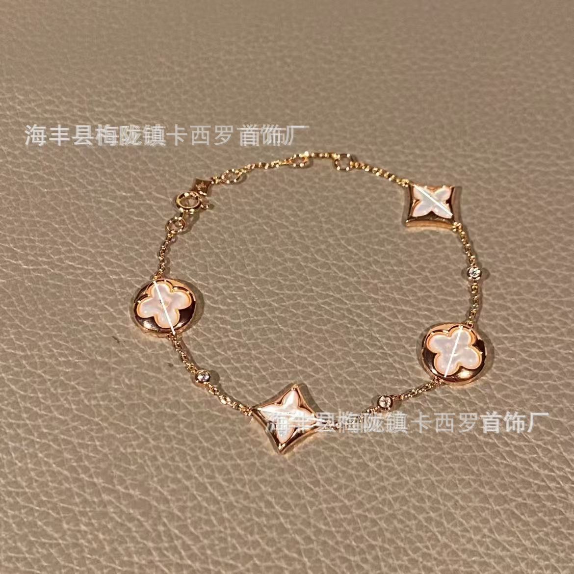 高版四叶草驴家新款四花五花手链女名媛镀玫瑰金小众手链一件代发详情6