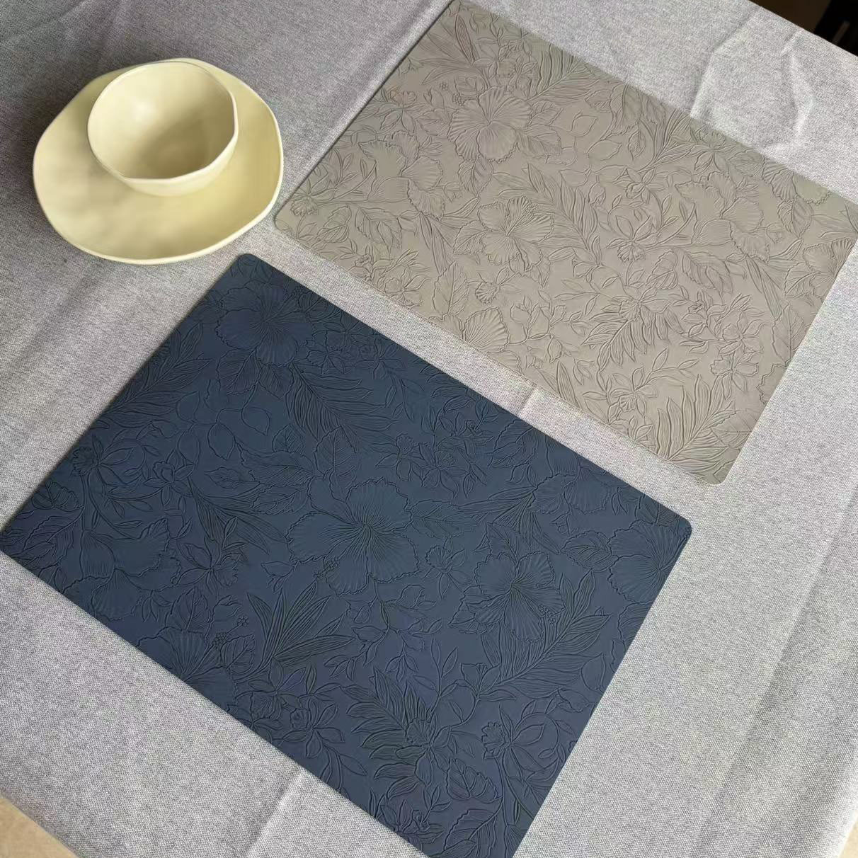 现货跨境北欧风皮革西餐垫双面方形酒店家居隔热桌垫创意防滑碗垫详情6