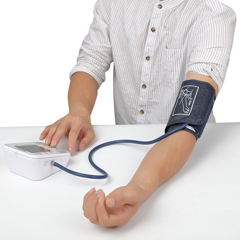 Cross-border exclusive arm blood pressure monitor, large screen rechargeable home electronic blood pressure monitor, English broadcast blood pressure monitor pic 9