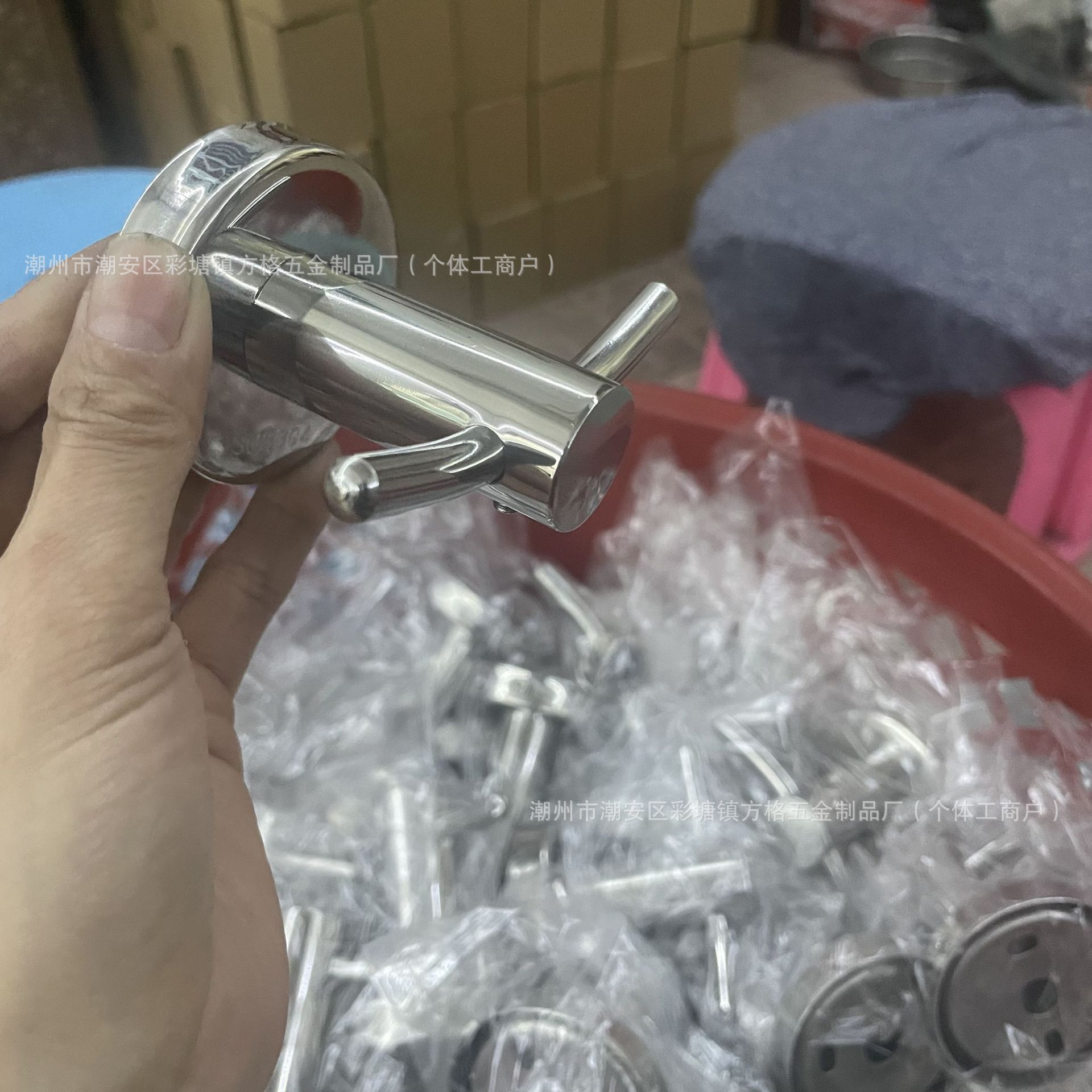 酒店工程304不锈钢卫生间单个挂钩衣服免打孔壁挂衣帽钩子挂墙详情12