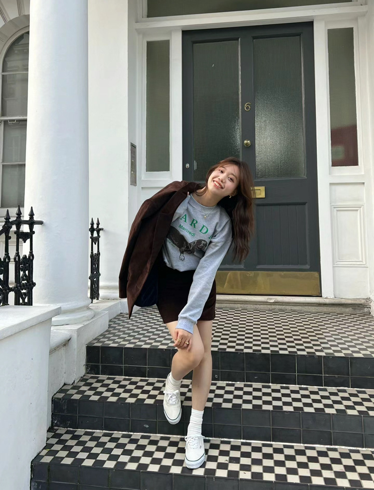 现货韩国潮牌Mardi卫衣女小雏菊24新款印花圆领上衣一件代发详情23