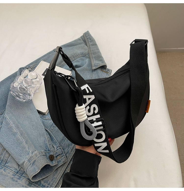 帆布包包女2024新款春夏季百搭饺子包休闲运动宽带单肩斜挎包女包详情29