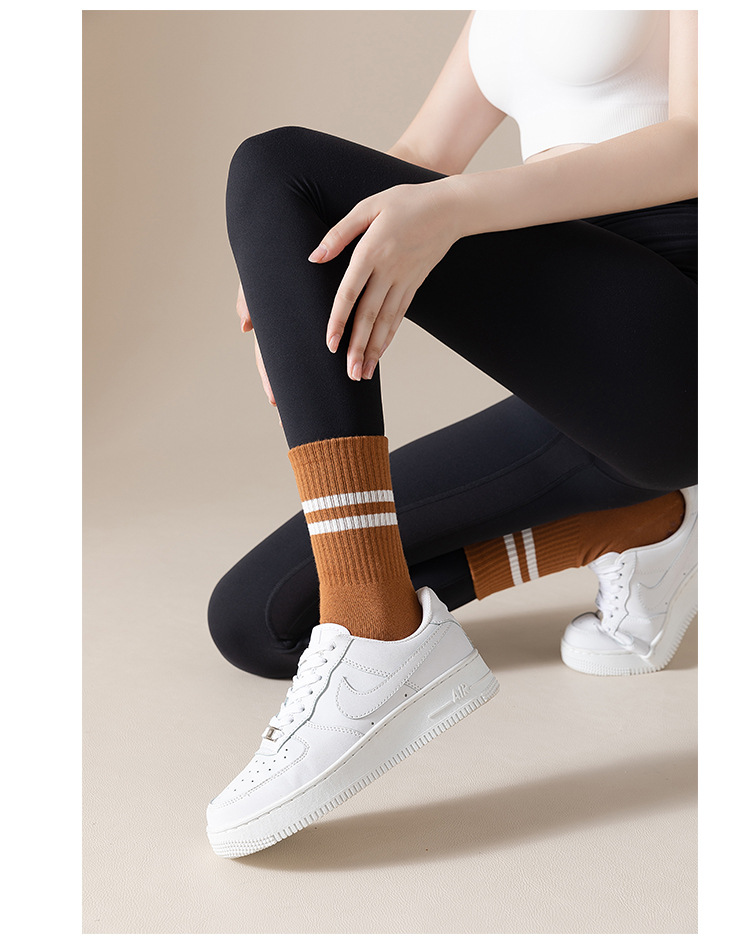 纯棉瑜伽袜子女中筒防滑硅胶室内健身普拉提运动休闲袜批发详情6
