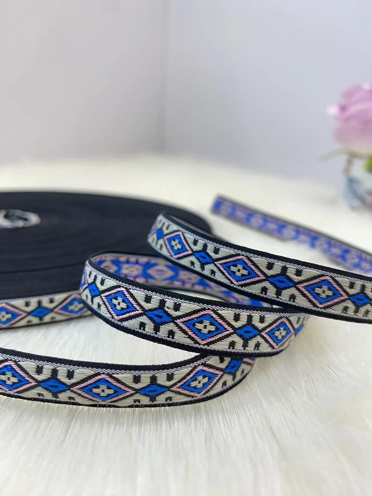 1.0--1.3cm多款式民族风复古提花刺绣织带民族演出服装服饰辅料详情6