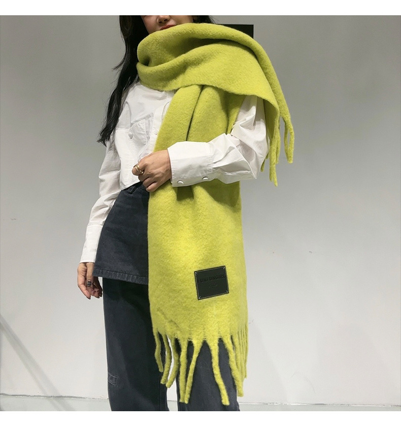 Autumn and winter Ankela Red Wool Scarf for women, new solid color thickened warm scarf, high-end, simple and versatile shawl pic 11