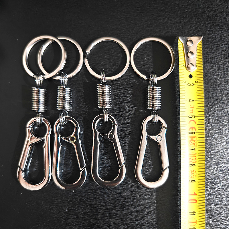 【 Doorway 】601 spring Key chains, 10 pieces/card, 100 yuan/box, 1200/601 spring key chains, zinc alloy material, metal key rings, portable pendants, key rings, 2 yuan wholesale supply pic 2