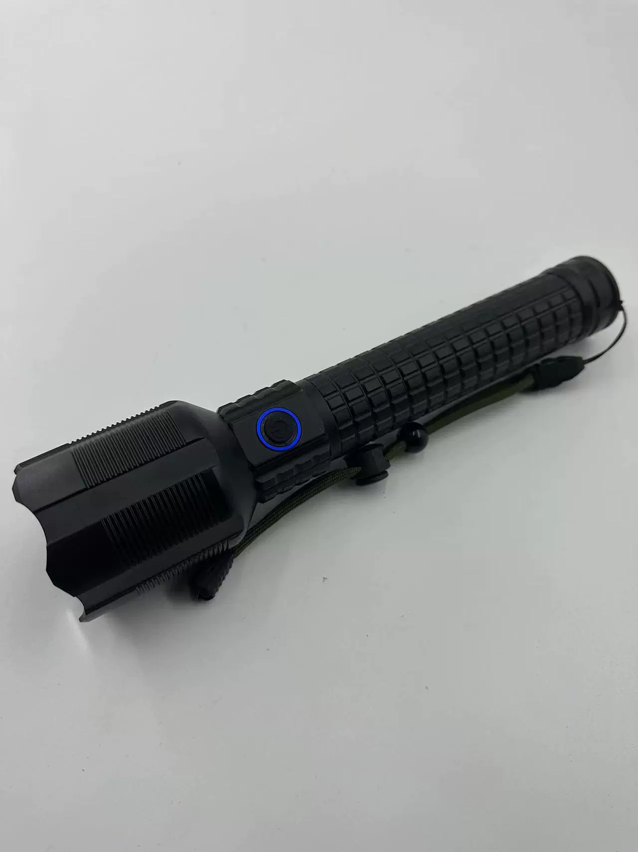 Cross-border high-intensity flashlight, quad-core telescopic zoom, battery level display, USB charging, outdoor long-range waterproof flashlight pic 6