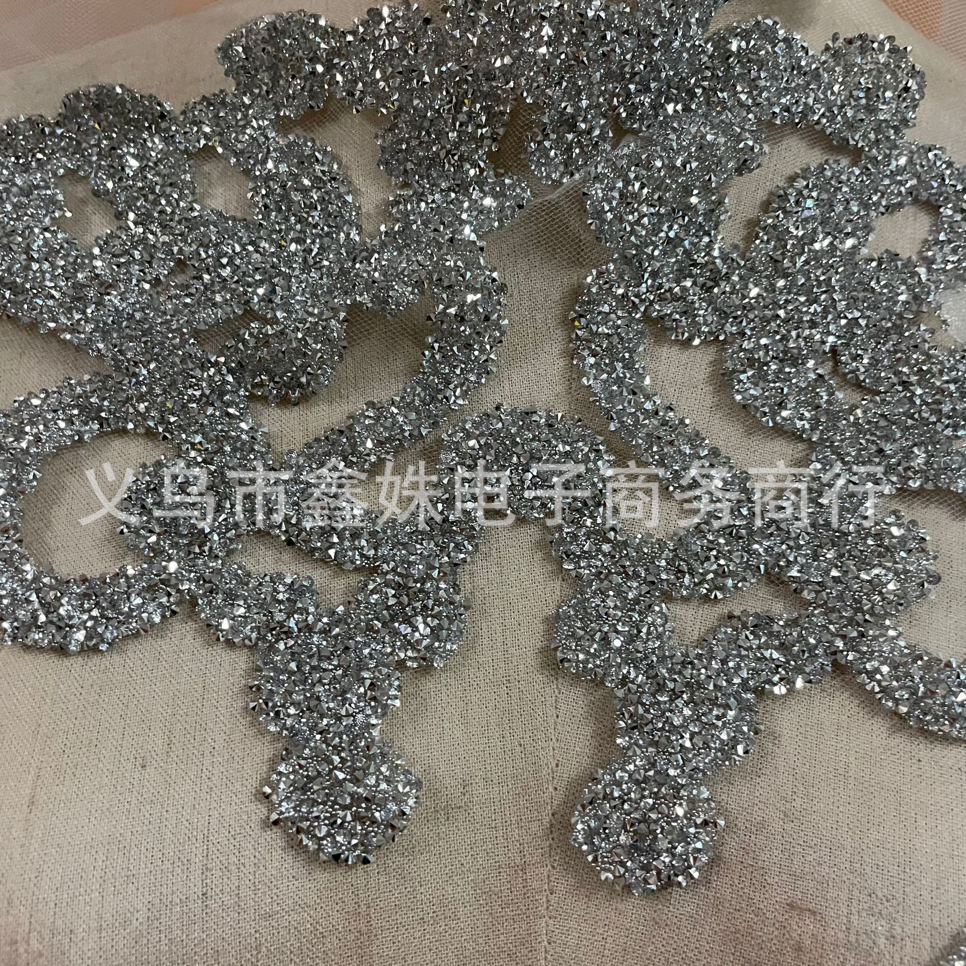 New heat transfer printed rhinestone fabric patch creative snowflake-shaped patch for clothing, hats, scarves and decorative fabric patches pic 5