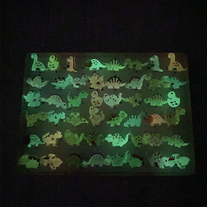 亚马逊热销树脂卡通恐龙发光戒指荧光LED手指灯儿童派对戒指套装详情6